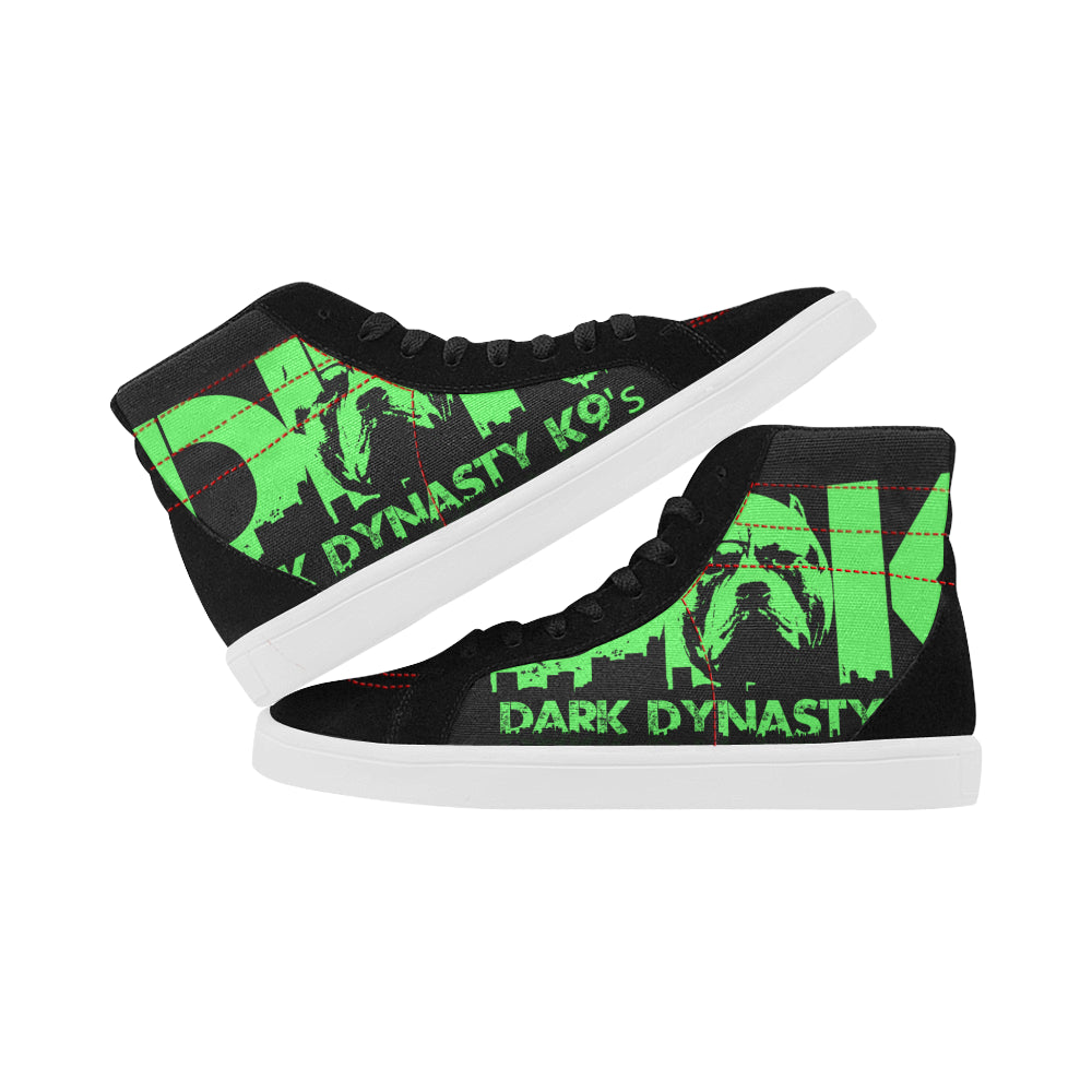 ~*~ONLY AVAILABLE FOR A LIMITED TIME~*~Men's green logo shoes